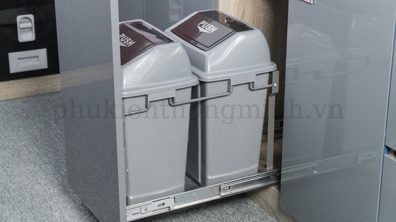 Thùng rác đôi gắn cánh Fulco