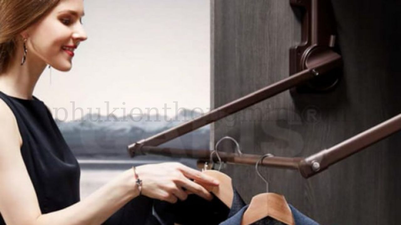 Giá móc treo quần áo thông minh Garis