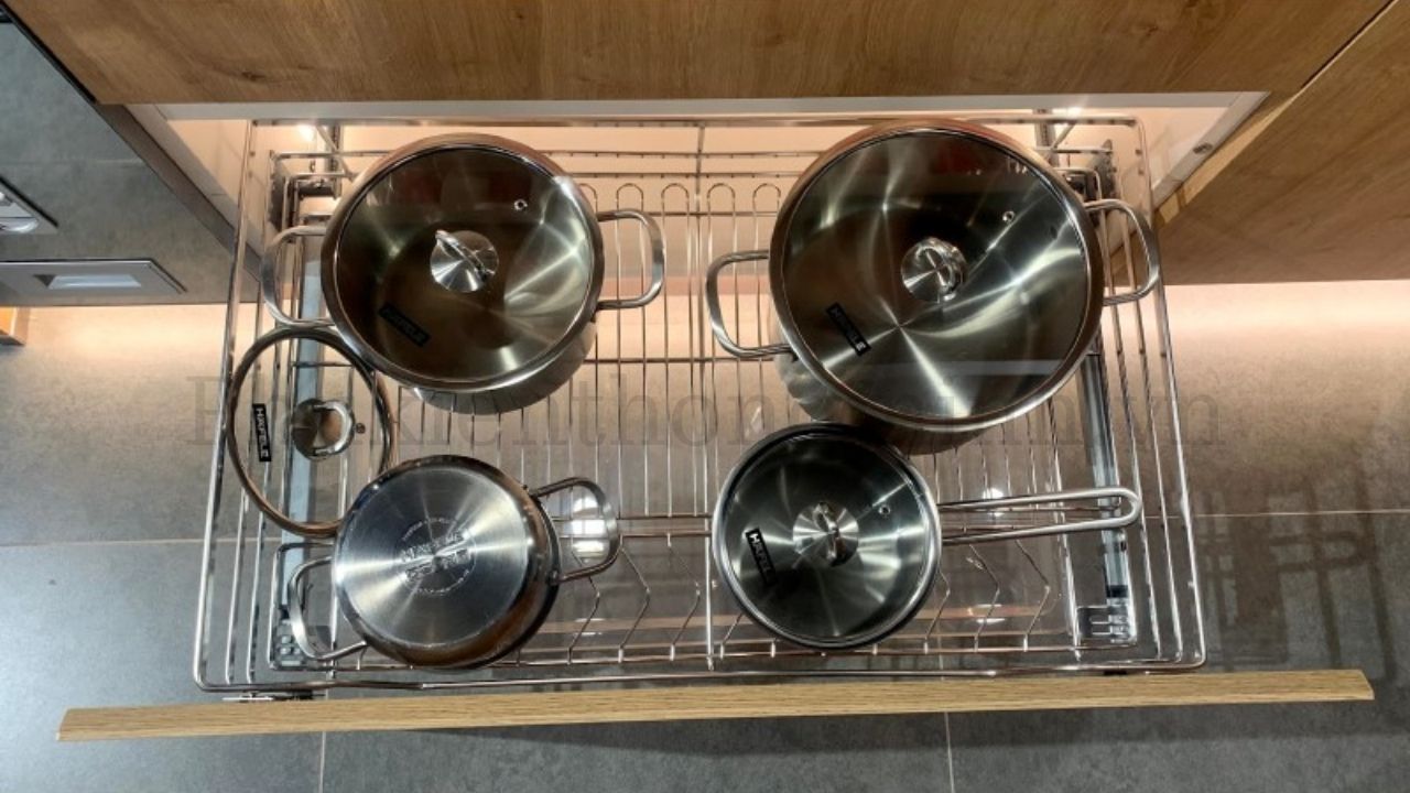 Giá Xoong Nồi Cappella 700mm Hafele 549.08.031