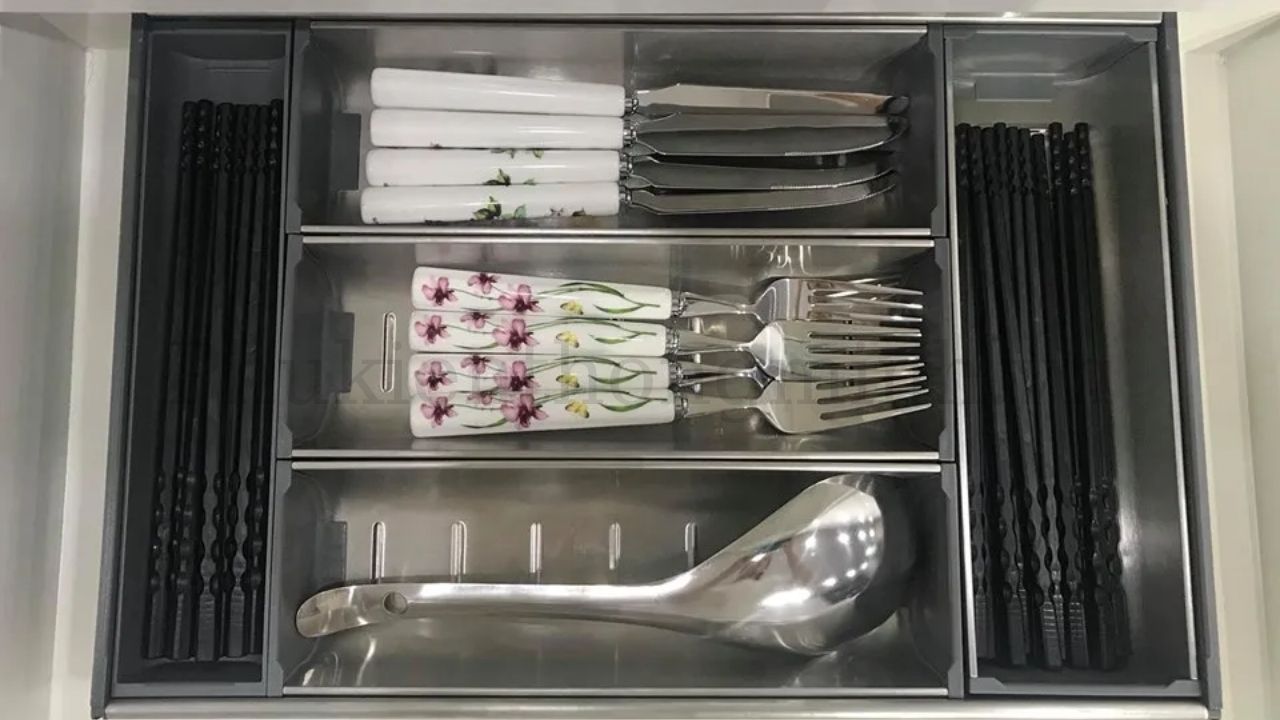 Khay Chia Thìa Dĩa Hafele 450