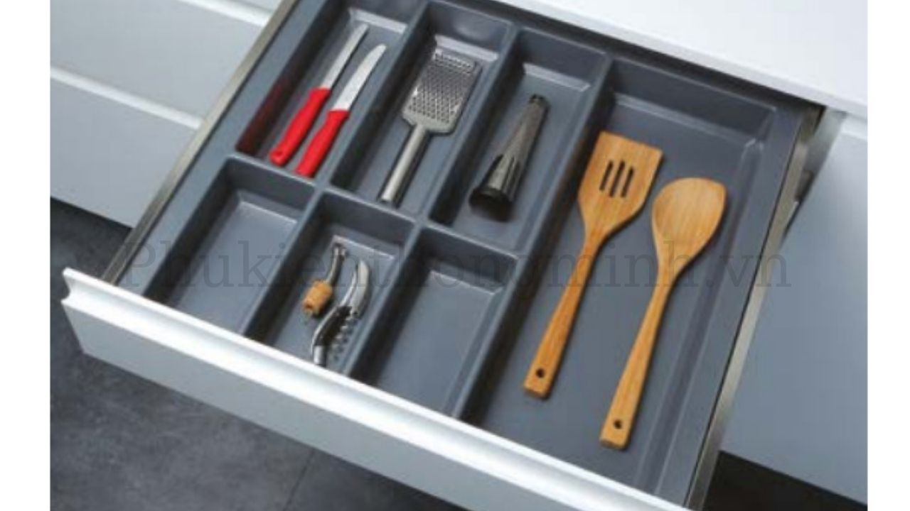 Khay Chia Thìa Dĩa Hafele 600