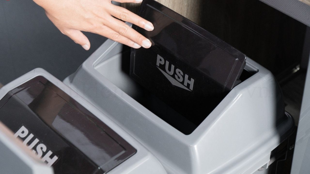 Thùng Rác Gắn Cánh Ray Giảm Chấn Fulco FC202