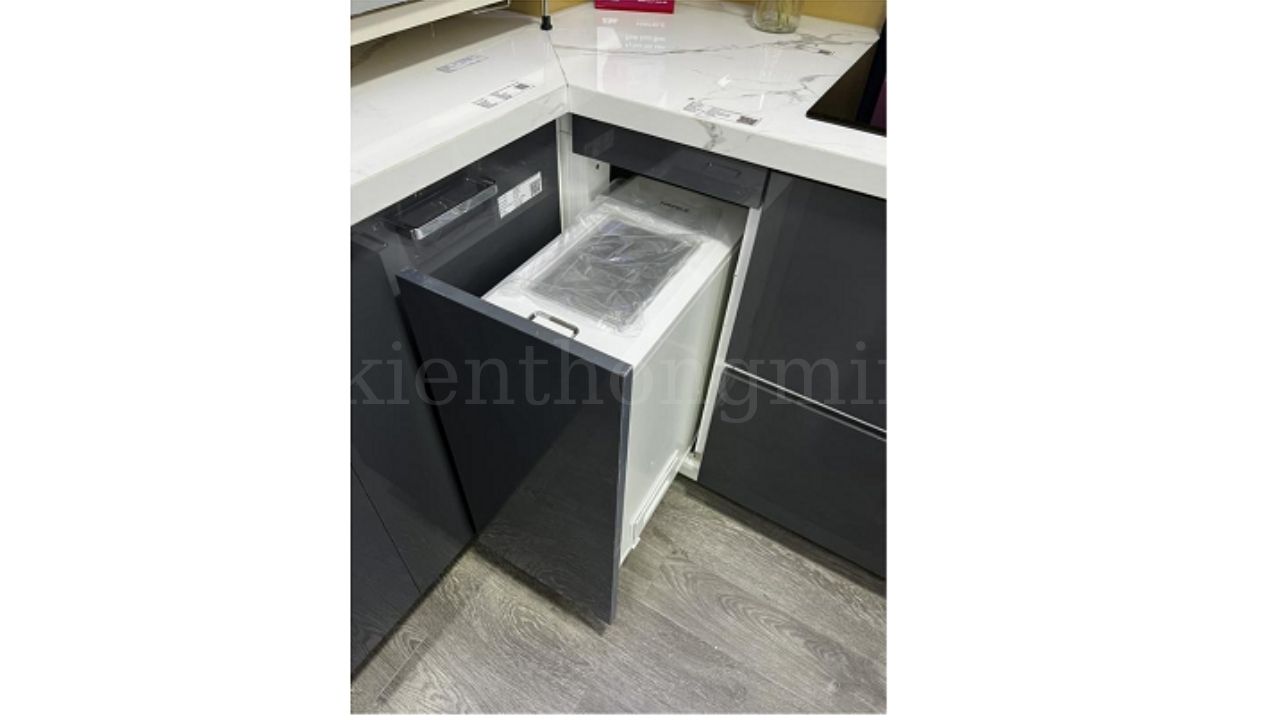 Thùng Gạo Gắn Cánh Hafele