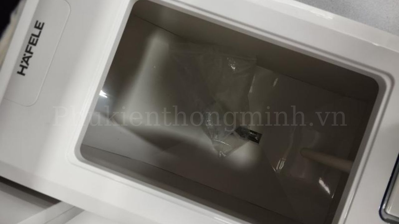 Ưu Điểm Vượt Trội Khi Sử Dụng Thùng Gạo Gắn Cánh Hafele