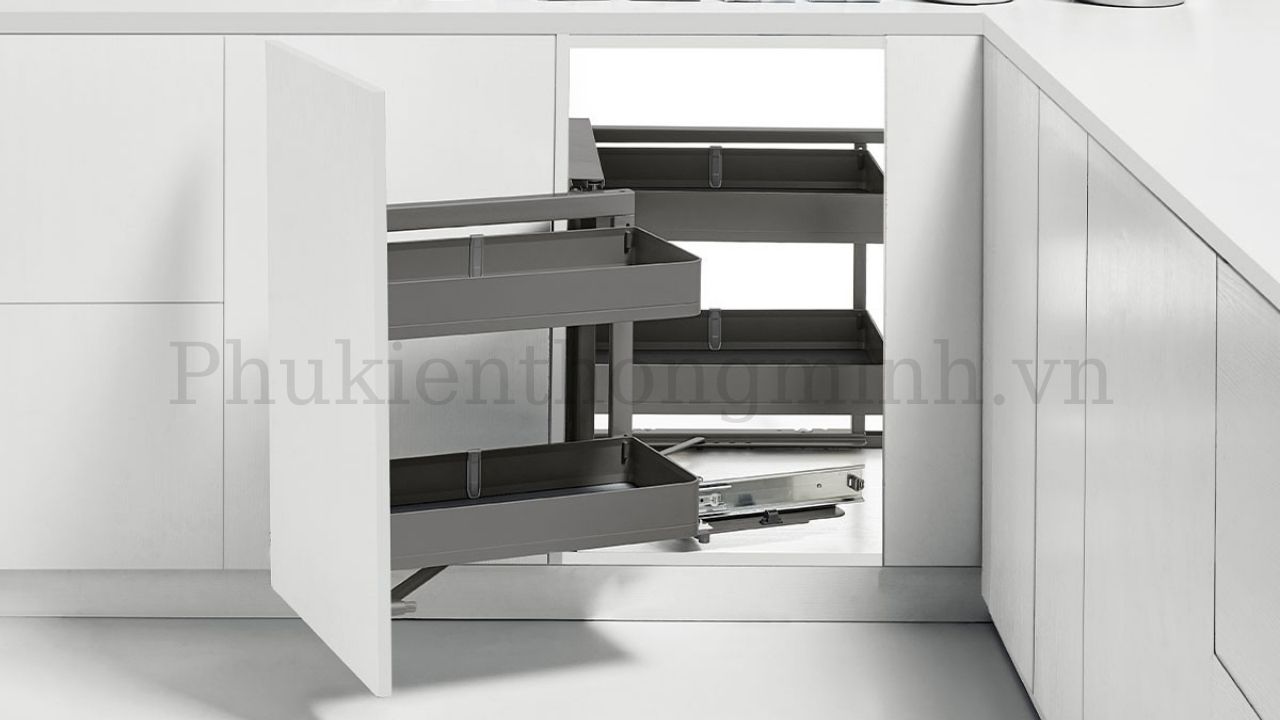 Giá góc liên hoàn Eurogold chất liệu hộp nhôm