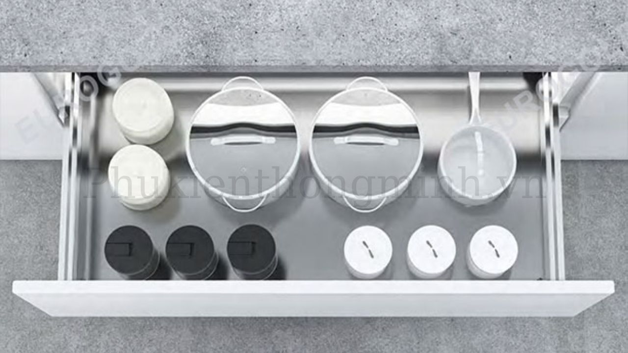 Giá xoong nồi Eurogold inox hộp gắn cánh