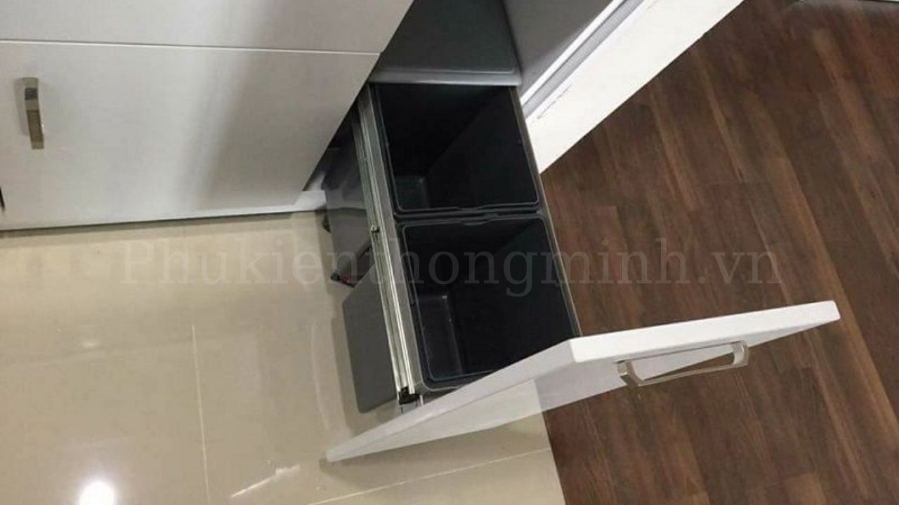 Hướng dẫn lắp đặt và vệ sinh thùng rác âm tủ Eurogold bền đẹp như mới