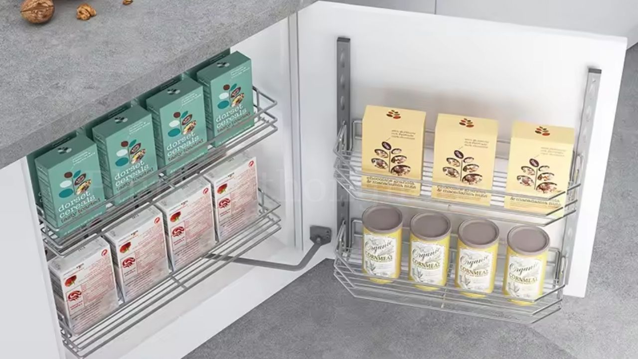 Mẫu tủ đồ khô 2 tầng bằng thép mạ Eurogold C040245 và C040260 nổi bật