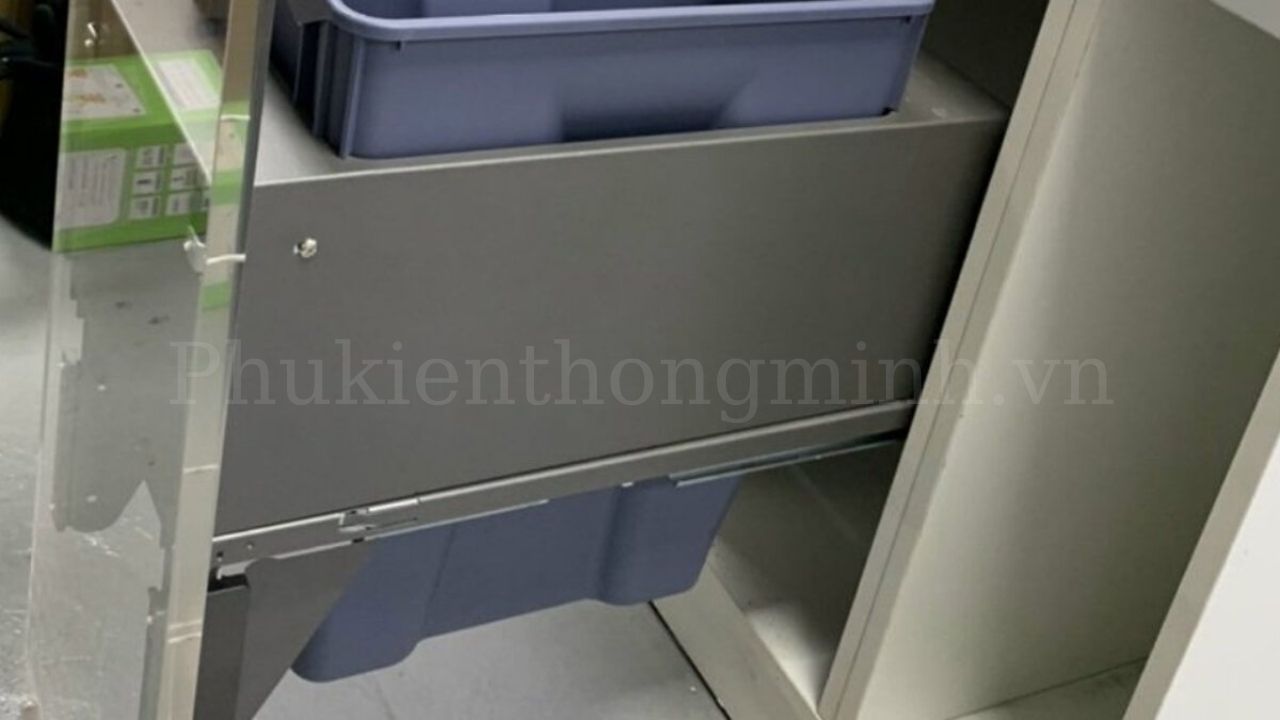 Những lưu ý khi lắp đặt thùng rác âm tủ giảm chấn đơn Eurogold