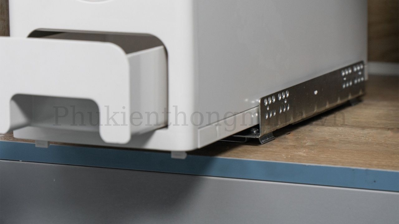 Những lưu ý khi lắp đặt và bảo quản thùng gạo âm tủ để sử dụng bền lâu