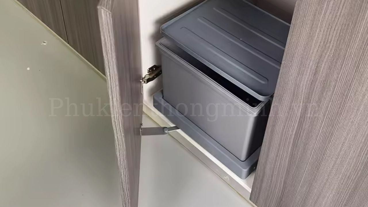 Trải nghiệm sự tiện nghi vượt trội khi sử dụng thùng rác âm tủ Eurogold